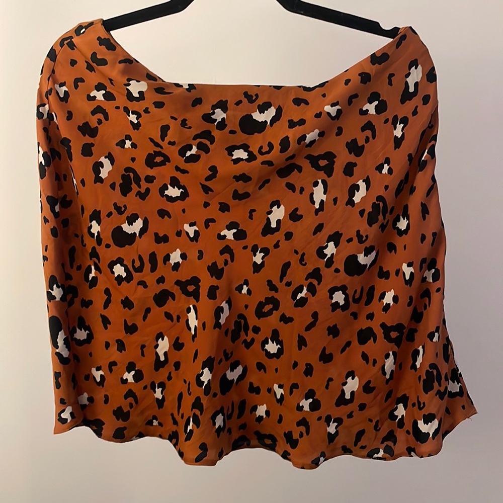 Urban Outfitters Size Large cheetah print skirt